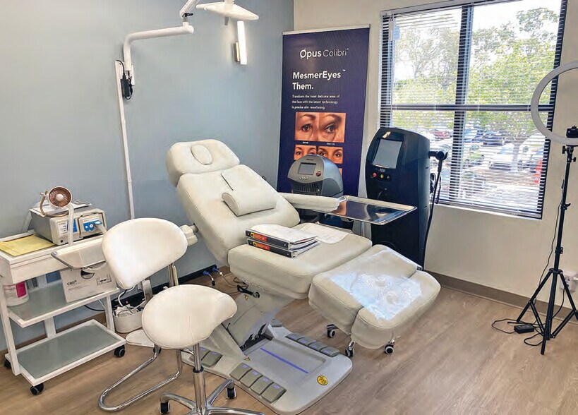More Photos Of 345 Saxony Rd, Encinitas Medical For Lease