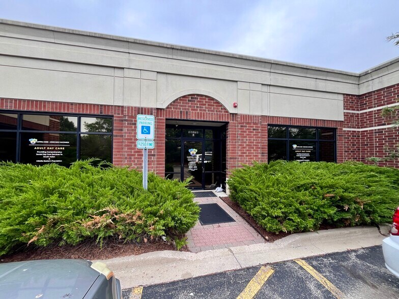 Primary Photo Of 235 Remington Blvd, Bolingbrook Office For Lease