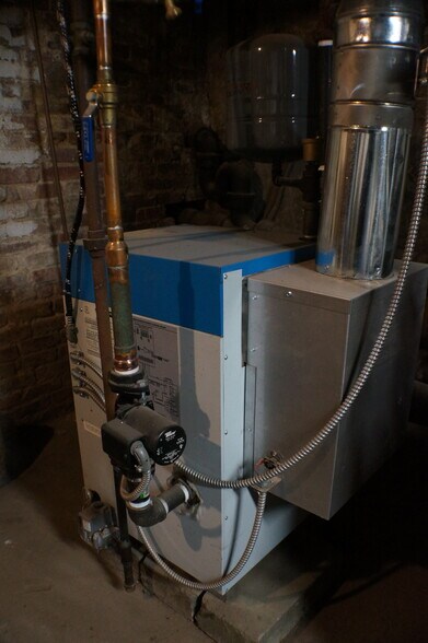 More Photos Of 5-7 S 6th St, New Bedford Restaurant For Sale