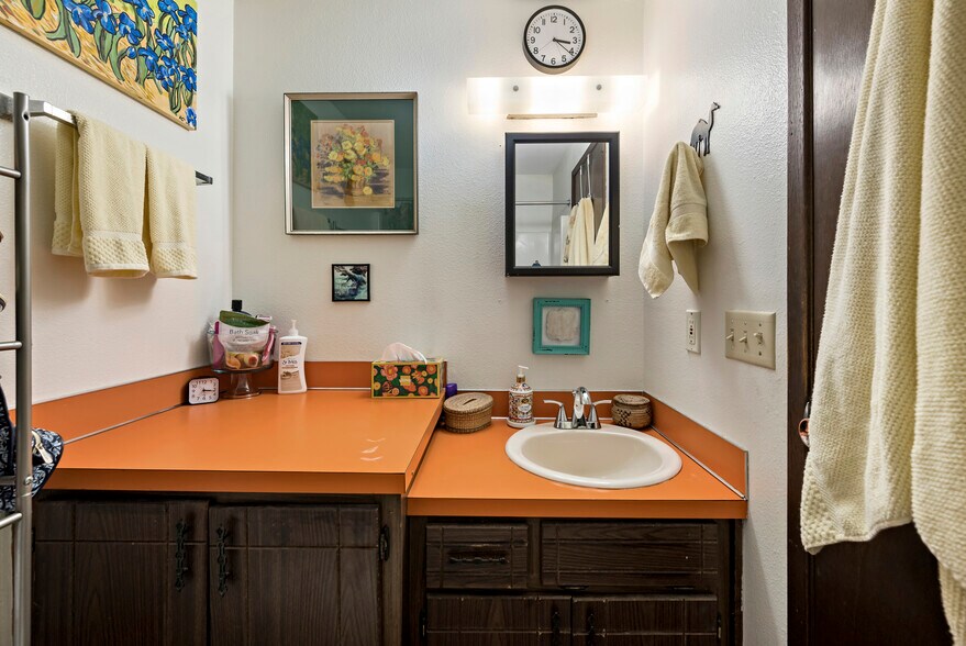 More Photos Of 1475 SE 9th Ave, Oak Harbor Apartments For Sale