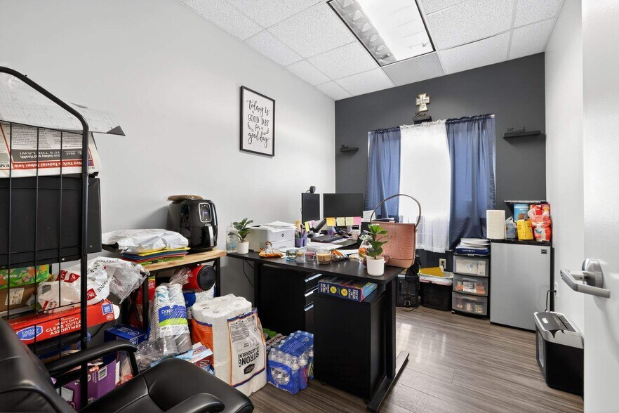 More Photos Of 2700 Millersport Hwy, Getzville Service For Sale