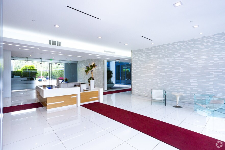 More Photos Of 9200 W Sunset Blvd, West Hollywood Office For Lease