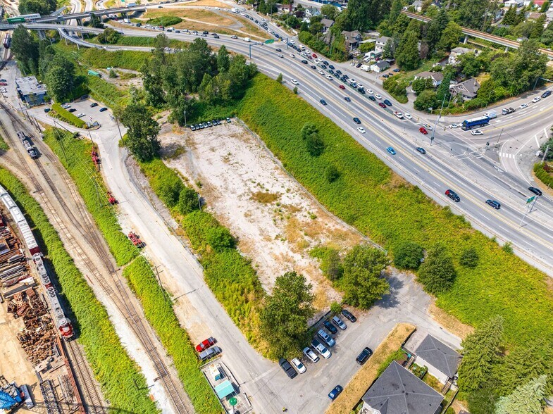 More Photos Of 502 Twentieth St, New Westminster Land For Lease