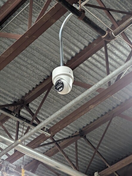 More Photos Of 40 S Third St, Walnutport Warehouse For Lease