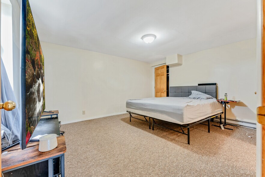 More Photos Of 678 Spruce St, Morgantown Apartments For Sale