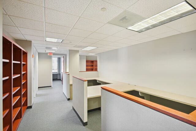 More Photos Of 1950 Old Gallows Rd, Vienna Office For Lease
