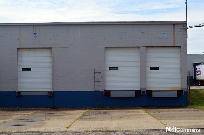 More Photos Of 557 E Tallmadge Ave, Akron Warehouse For Lease