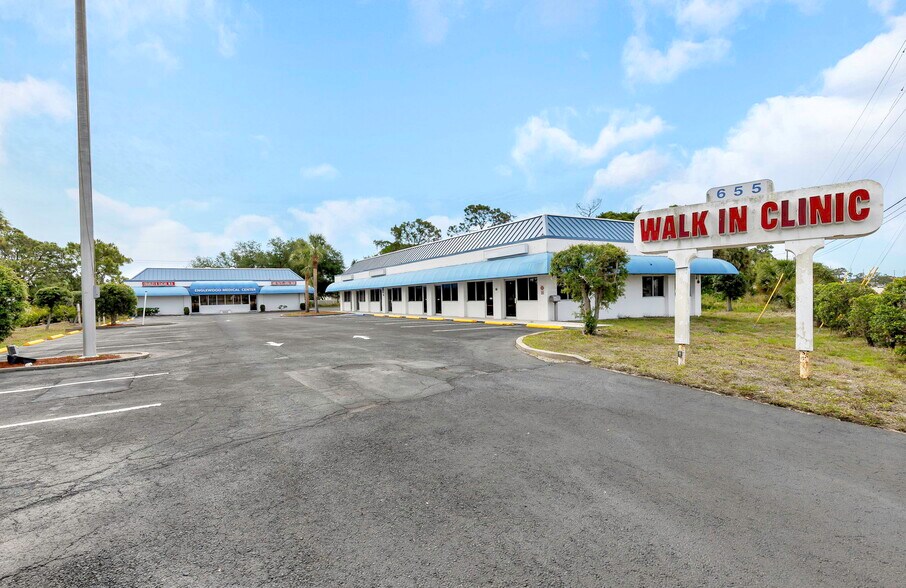 Primary Photo Of 655 N Indiana Ave, Englewood Medical For Sale