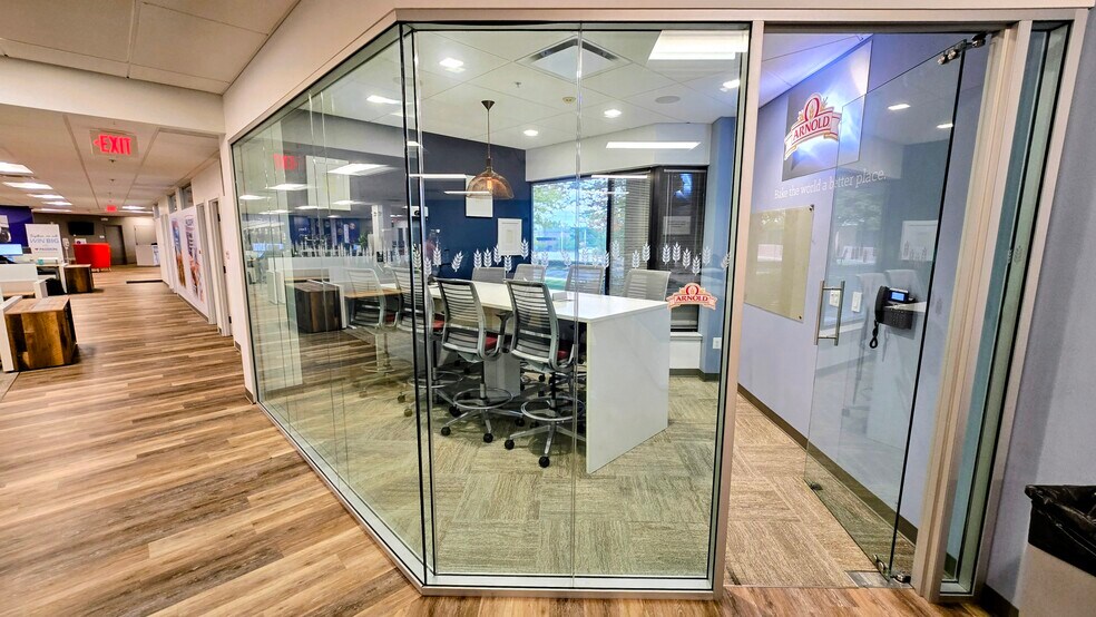 More Photos Of 355 Business Center Dr, Horsham Township Office For Sale