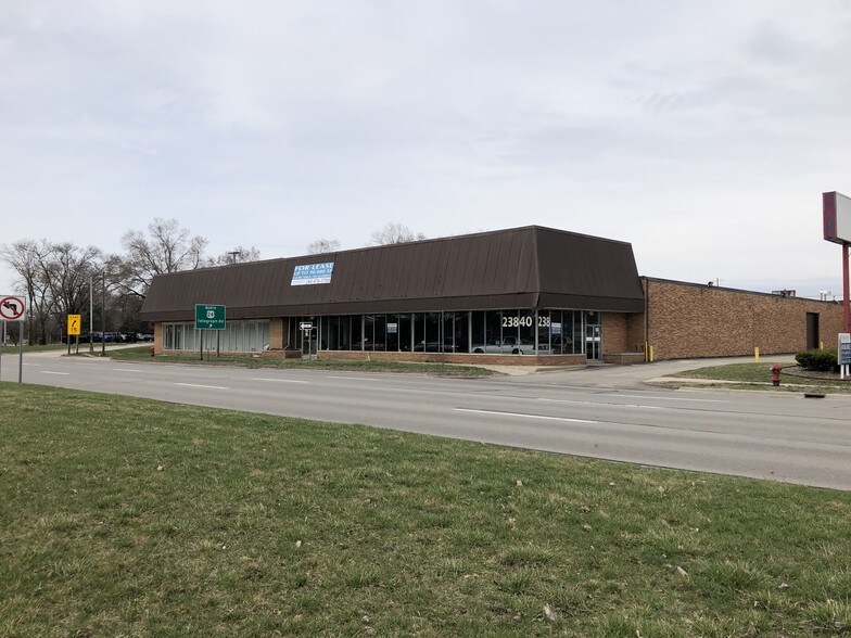 More Photos Of 23840 W 8 Mile Rd, Southfield Manufacturing For Sale