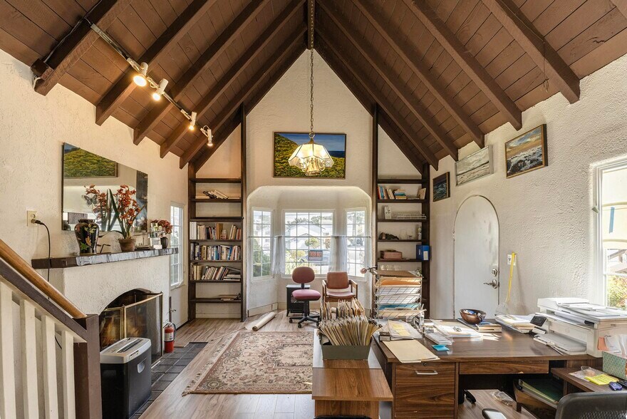 More Photos Of 1084 Cass St, Monterey Medical For Sale