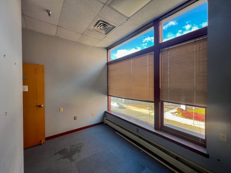 More Photos Of 320 Adams Ave, Scranton Office For Sale