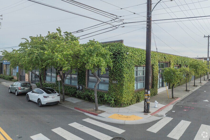 Primary Photo Of 1850 Campbell St, Oakland Light Distribution For Lease