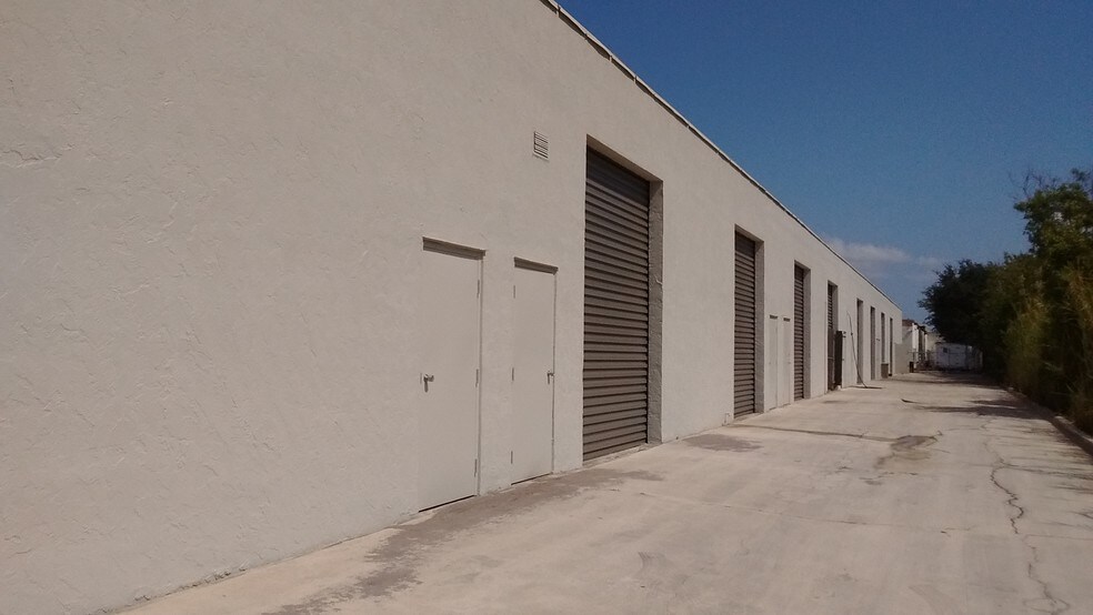 More Photos Of 1510 Latham Rd, West Palm Beach Unknown For Lease