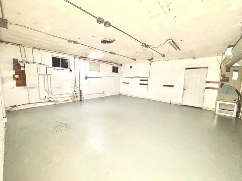 More Photos Of 3210-3236 SE 50th Ave, Portland Storefront Retail Office For Lease