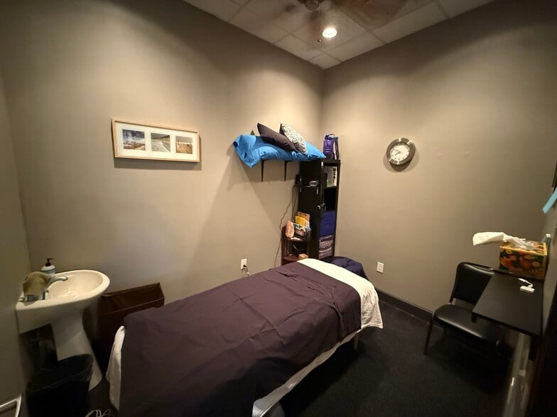 More Photos Of 2169 E Warner Rd, Tempe Office For Sale