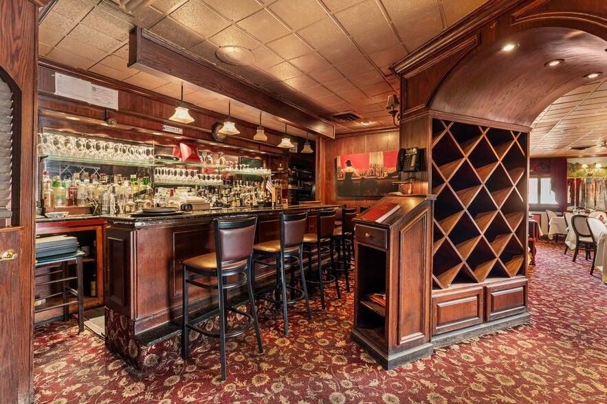 More Photos Of 386 E Westfield Rd, Roselle Park Restaurant For Sale