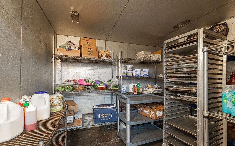 More Photos Of 3305 Parental Home Rd, Jacksonville Storefront Retail Office For Sale