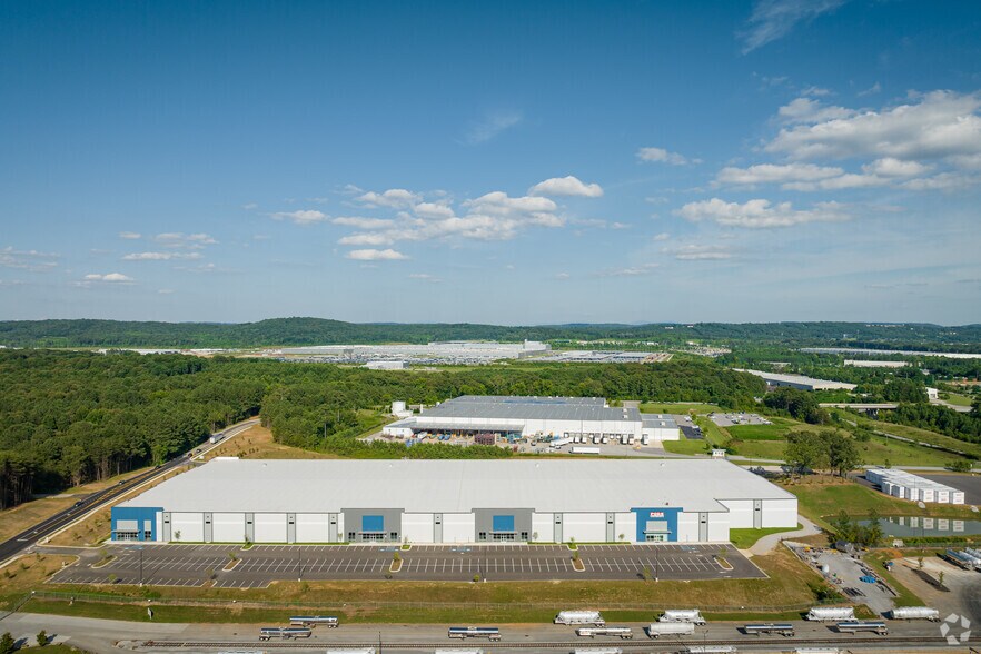 More Photos Of 4885 Claude Ramsey Pky, Chattanooga Manufacturing For Lease