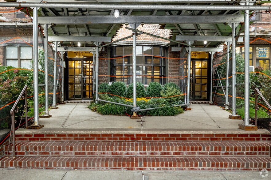 More Photos Of 98120 Queens Blvd, Rego Park Apartments For Sale