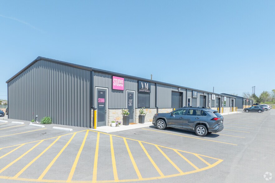 Primary Photo Of 200-225 West Side Dr, Decatur Light Distribution For Lease