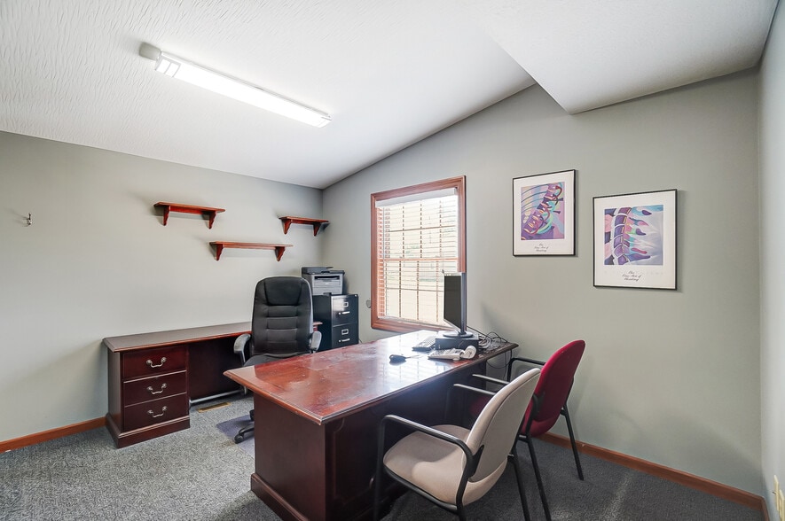 More Photos Of 4961 Cemetery Rd, Hilliard Loft Creative Space For Sale