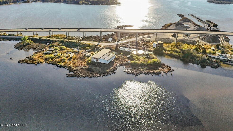 More Photos Of 5024 Main St, Moss Point Manufacturing For Sale