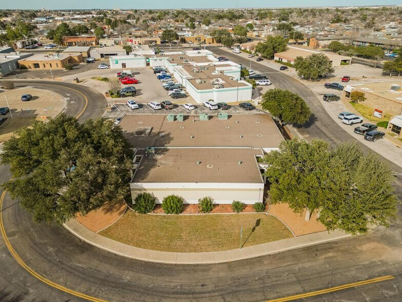 More Photos Of 809 Tower Dr, Odessa Loft Creative Space For Sale