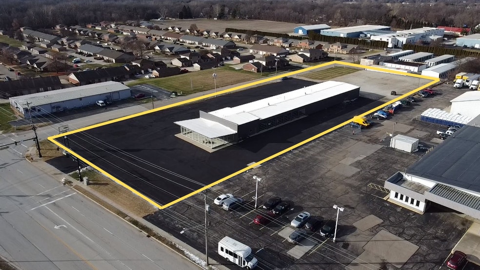 More Photos Of 8600 County 25A rd, Piqua Showroom For Lease