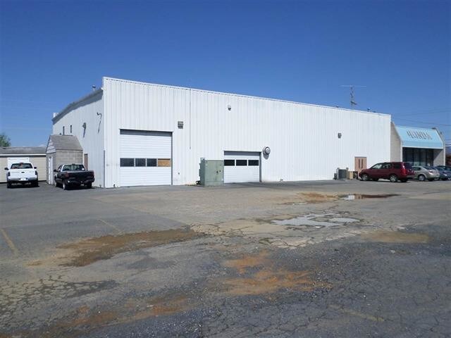 More Photos Of 2675 S Main St, Harrisonburg Auto Dealership For Lease