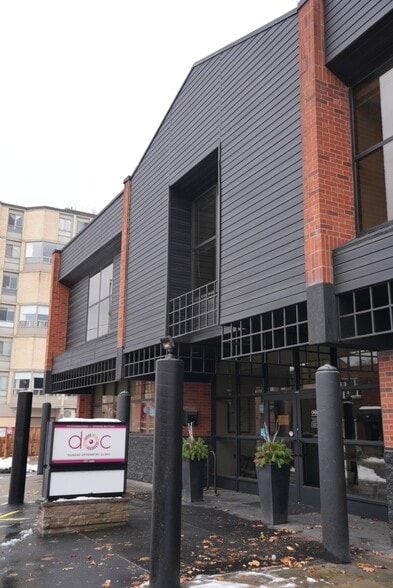 Primary Photo Of 160 King St W, Hamilton Medical For Lease