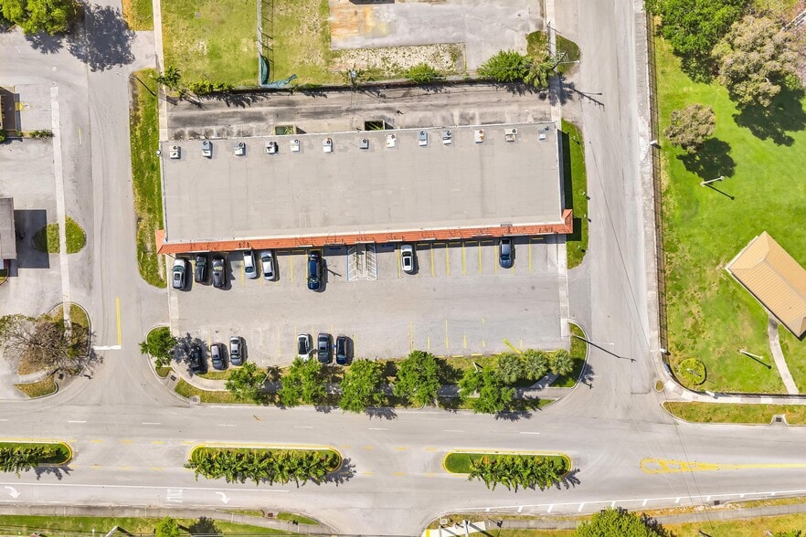 More Photos Of 4200-4248 NW 12th St, Lauderhill Storefront Retail Office For Sale