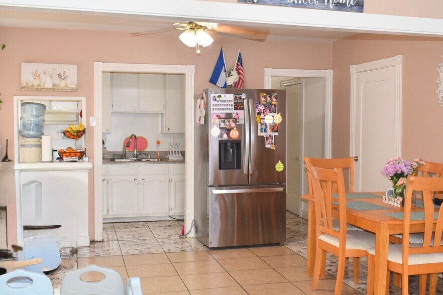More Photos Of 3973 S Van Ness Ave, Los Angeles Multifamily For Sale