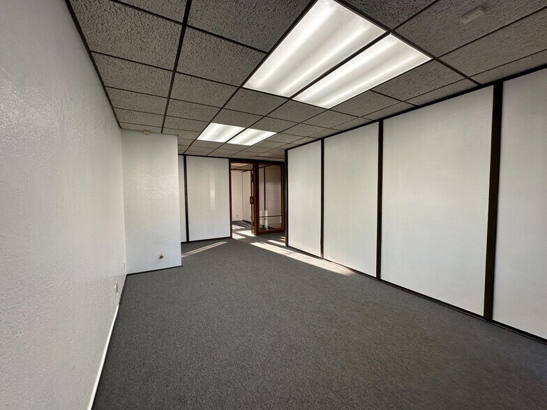 More Photos Of 110 Civic Center Dr, Vista Office For Sale