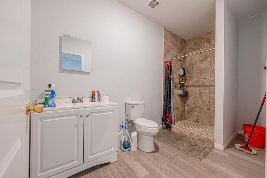 More Photos Of 1850 N FM 866, Odessa Warehouse For Sale