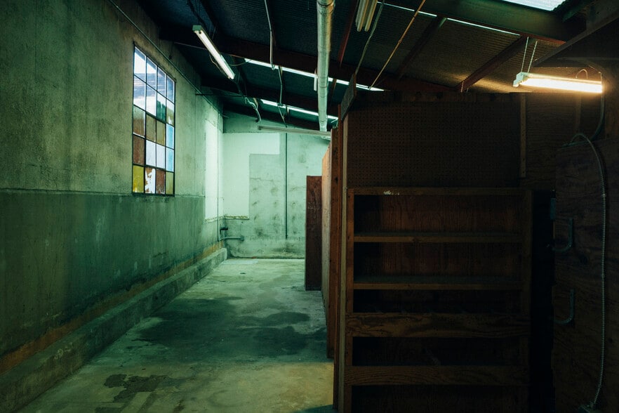 More Photos Of 990 Edgewood Ave NE, Atlanta Freestanding For Lease