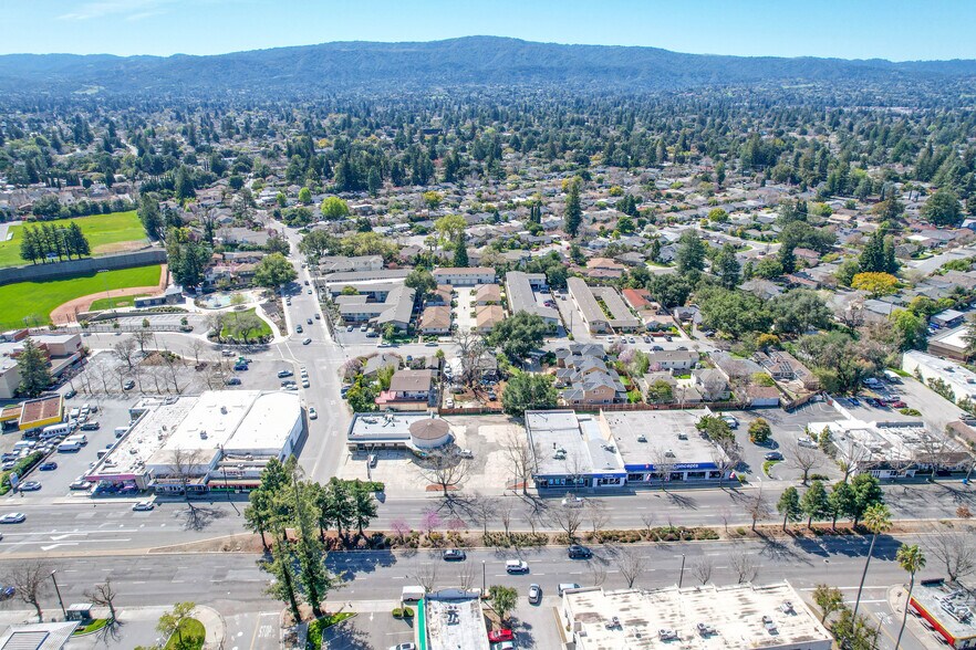 More Photos Of 1313 W El Camino Real, Mountain View Freestanding For Sale