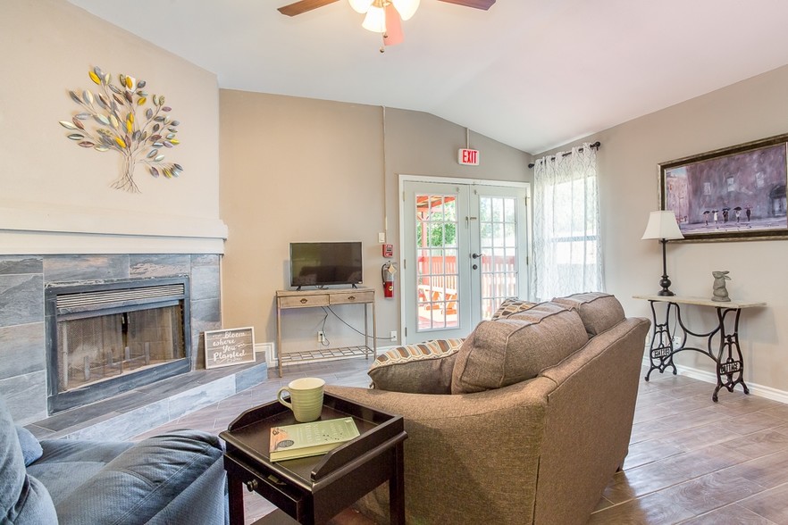 More Photos Of 647 Cypressgreen Dr, San Antonio Assisted Living For Sale