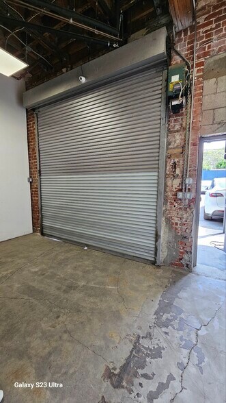 More Photos Of 2614 Crenshaw Blvd, Los Angeles Loft Creative Space For Lease