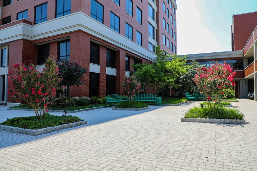 More Photos Of 100 Painters Mill Rd, Owings Mills Office For Lease