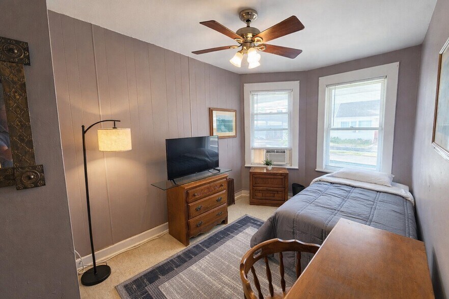 More Photos Of 105 Parkview Ave, Elmwood Park Multifamily For Sale