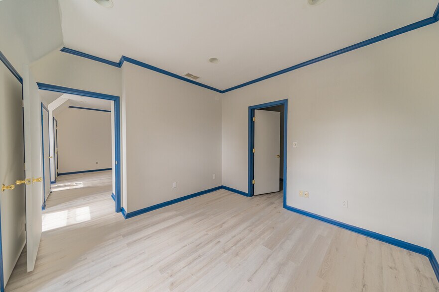 More Photos Of 1365 Westgate Center Dr, Winston-Salem Medical For Lease