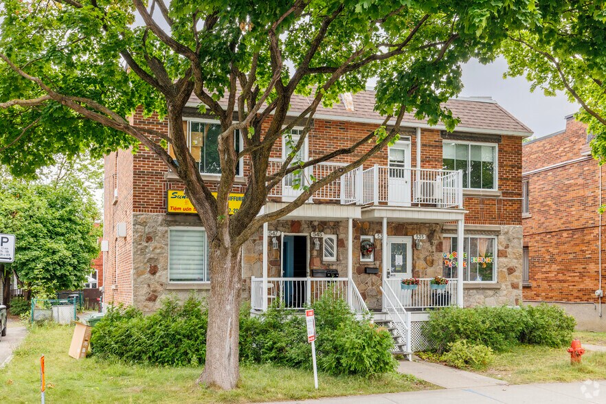More Photos Of 547 Boul Décarie, Saint-Laurent Apartments For Sale