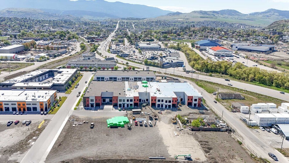 More Photos Of 4605 34 St, Vernon Distribution For Lease