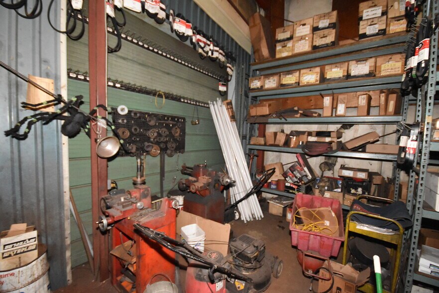 More Photos Of 2931 E Court St, Flint Specialty For Sale