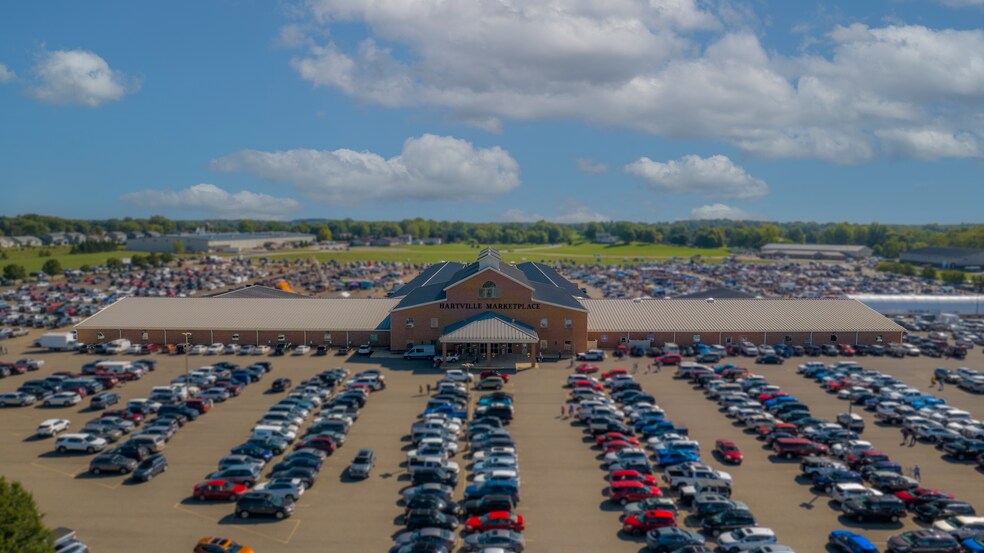 More Photos Of 1289 Edison St NW, Hartville Restaurant For Lease