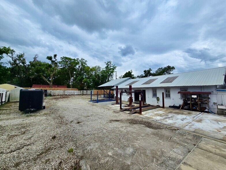 More Photos Of 1310 E 1st Ave, Mount Dora Auto Repair For Sale