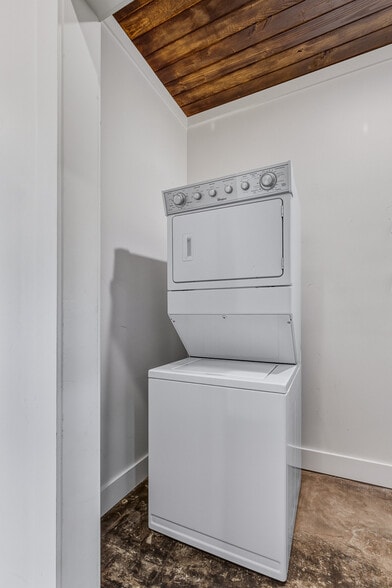 More Photos Of 1000 Louisville Ave, Monroe Office For Sale