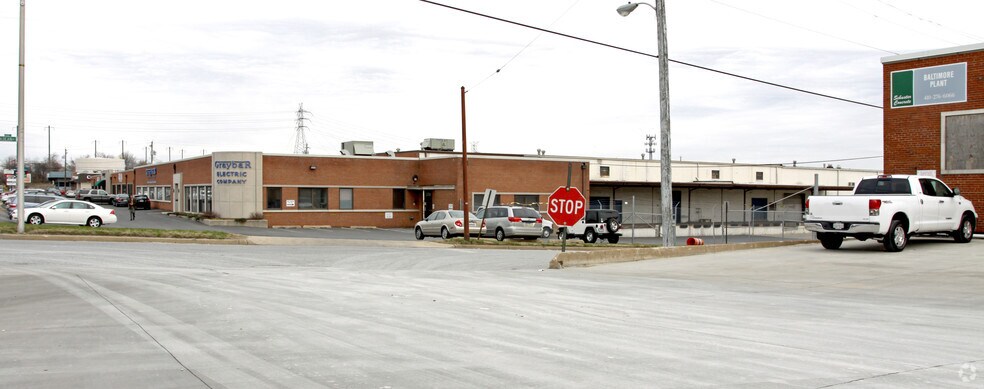Primary Photo Of 3701-3709 E Monument St, Baltimore Warehouse For Lease