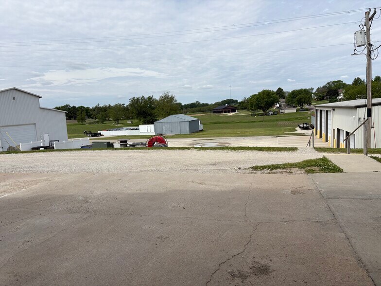 More Photos Of 415 Broad Ave, Stanton Industrial For Sale